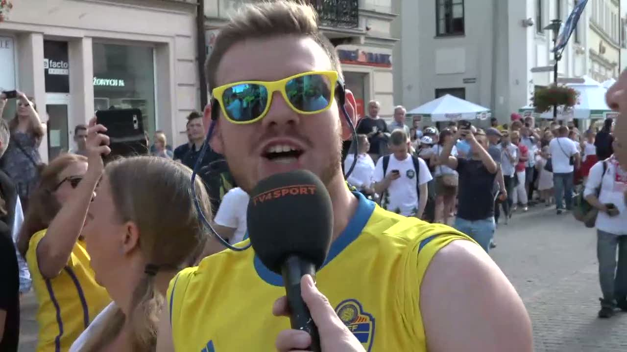 Sverige U21: TV: Supportern bjuder på sig själv: Du kommer bli viral