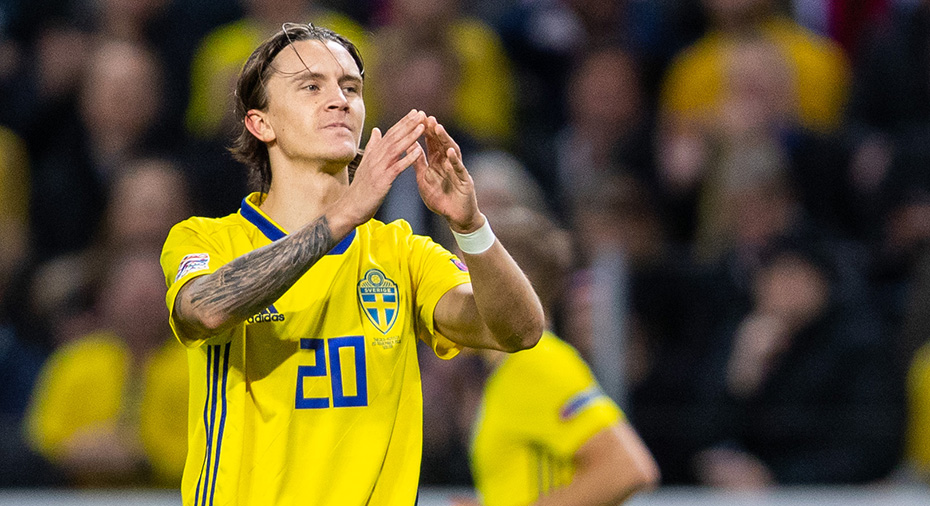 Sverige Fotboll: TV: JUST NU: Olsson testar skott mot Ryssland - skjuter över