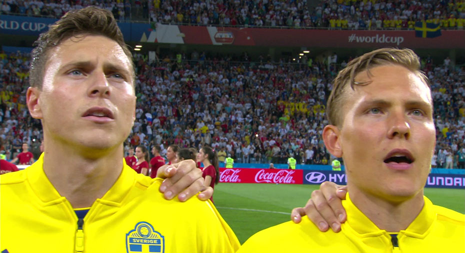 Sverige Fotboll: TV: Här sjunger de svenska fansen och spelarna nationalsången
