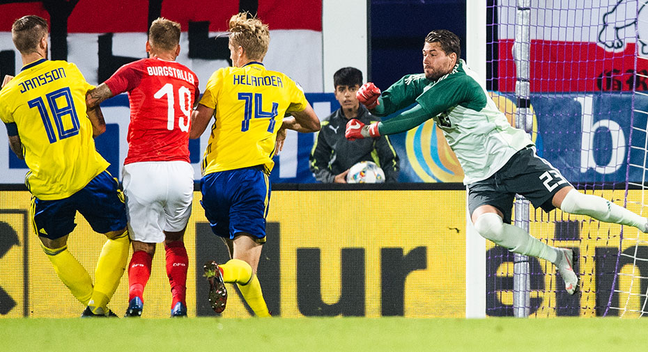 Sverige Fotboll: TV: JUST NU: Målvaktstavla av Nordfeldt ger 1-0 för Österrike