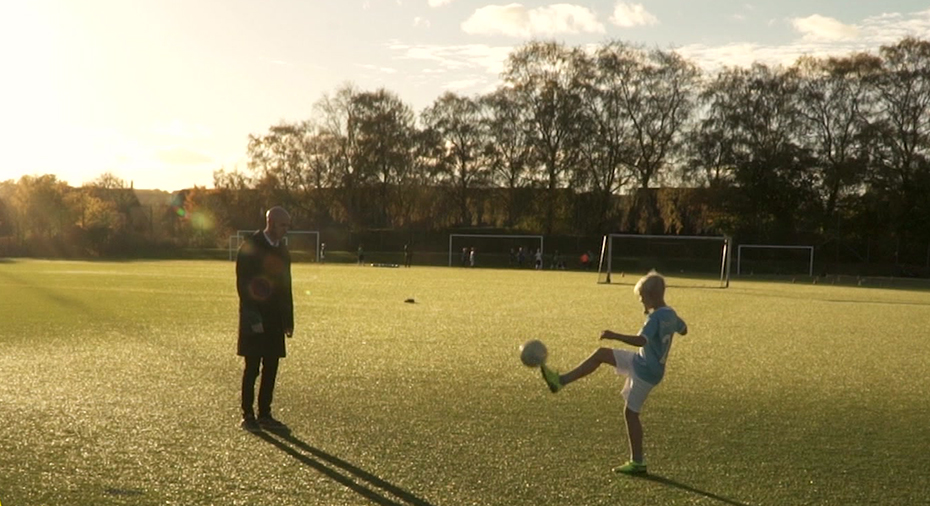 Sverige Fotboll: TV: Se hela Kalla Fakta-programmet om 8-åringen som kastades ut från sitt lag