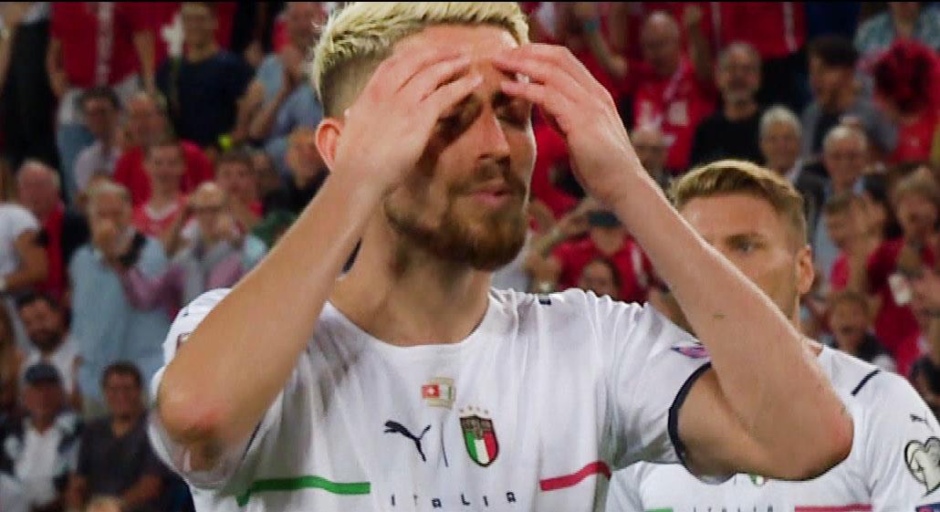 TV: Jorginho missade straff - mållöst mellan Schweiz och Italien